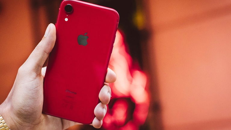 Xiaomi quiere que uses tu iPhone como juguete para perros
