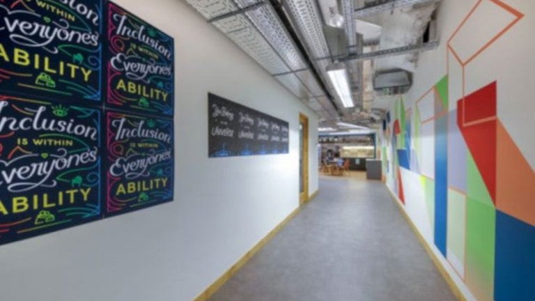 Facebook inaugura espacios para el desarrollo de competencias digitales en Madrid