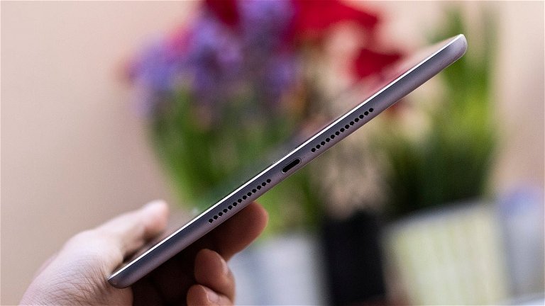 ¡Cazado! Fotografían al CEO de Huawei con un iPad
