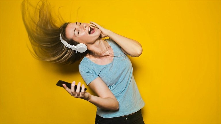 7 aplicaciones de karaoke para cantar con tu móvil: ¡TÚ SÍ QUE VALES!