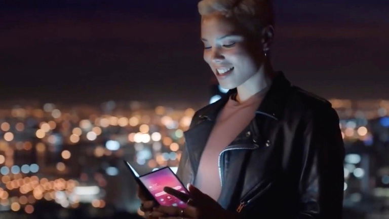 El supuesto móvil plegable de Samsung se filtra en vídeo, y no es como esperábamos