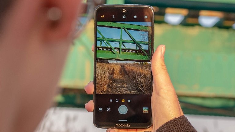 Vas a querer usar la nueva app de cámara de Motorola, ¡descárgala!