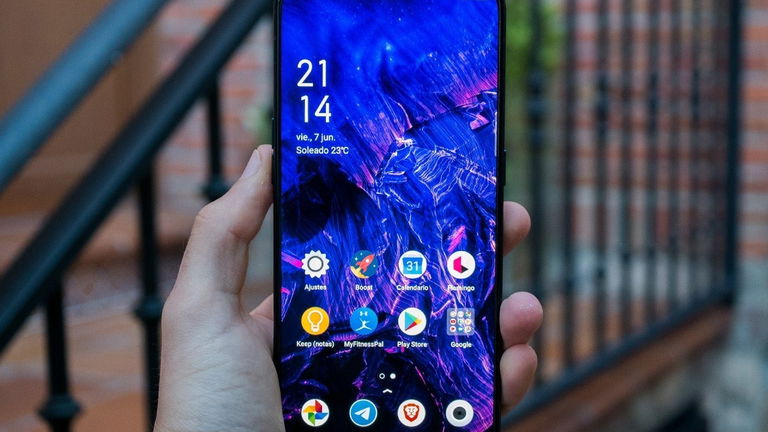 El primer móvil del mercado con cámara bajo la pantalla será una realidad la semana que viene
