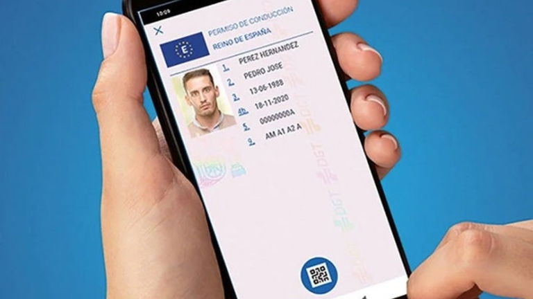 Por fin podrás llevar el carné de conducir en el móvil de forma legal