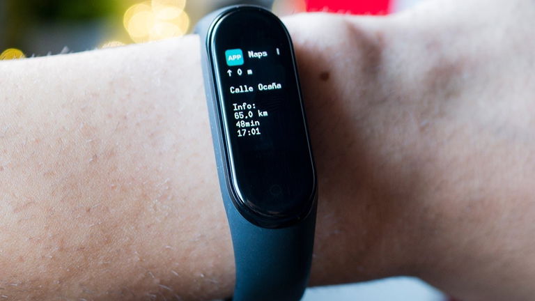 Cómo usar la Xiaomi Mi Band 4 como si fuera un GPS: recibe en ella indicaciones de Google Maps