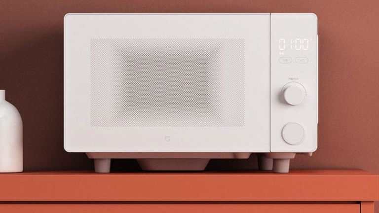 Lo último en llegar a la familia de Xiaomi es un microondas, y sí, puede controlarse con el móvil