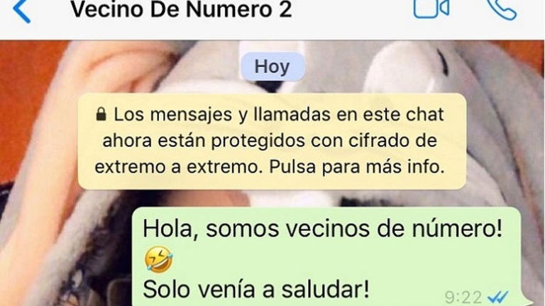 Llegan los vecinos de número: la última moda absurda de Twitter consiste en enviar whatsapps a desconocidos