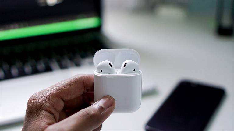 Los auriculares más vendidos en Amazon están de rebajas, pero... son de Apple