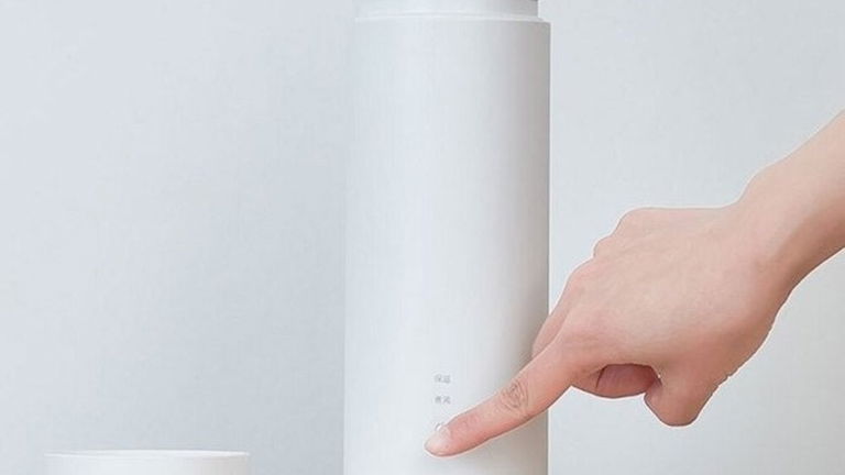 ¿Eres de los que lleva un termo a todas partes? Este nuevo gadget que vende Xiaomi te encantará