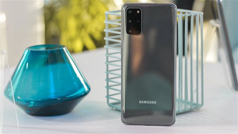 4 protectores de pantalla imprescindibles para tu Samsung Galaxy S20+