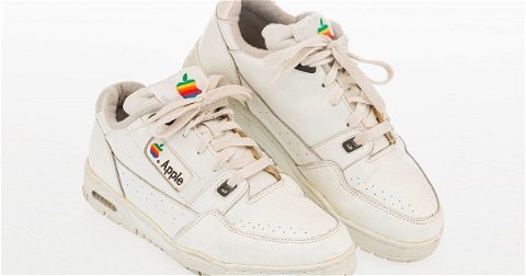 Alguien ha pagado 10.000 dólares por estas zapatillas fabricadas por Apple