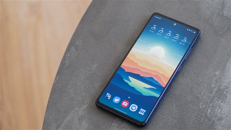 El Samsung Galaxy S20 FE comienza a recibir la actualización Android de abril de 2022