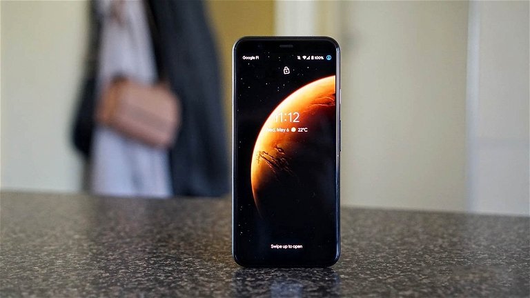 El CEO de Xiaomi quiere saber si les comprarías un móvil de 1500 dólares