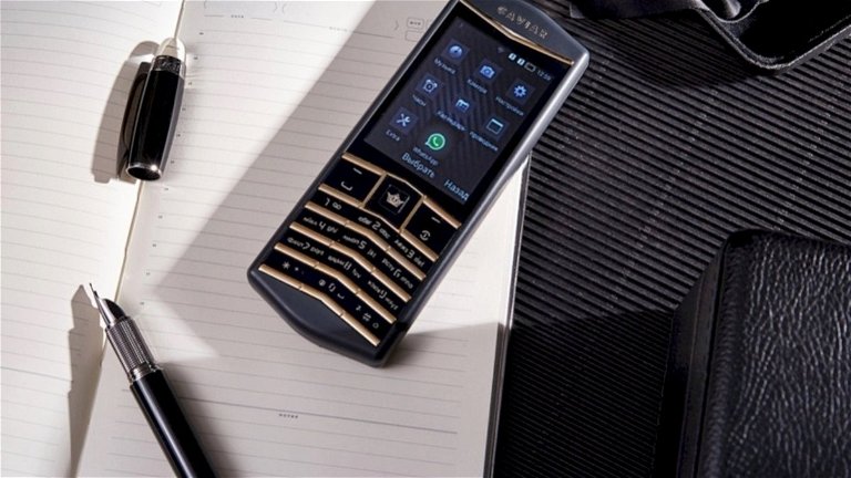 Un móvil básico pero que cuesta 1000 euros: así es lo nuevo de Caviar