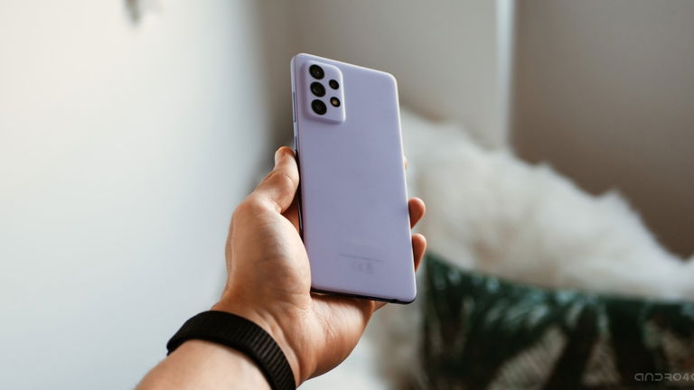 El Samsung Galaxy A52 tiene descuento: no pagues más de 263 euros