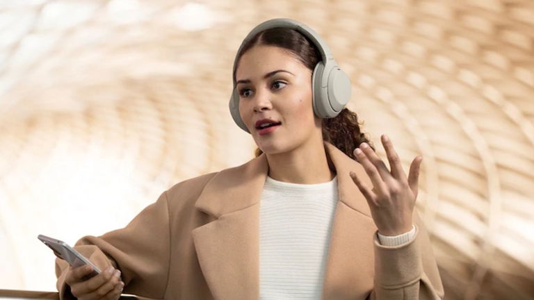 Los mejores cascos con cancelación de ruido son de Sony y tienen un descuento épico