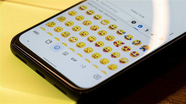 Esta curiosa web muestra cómo se verían los emojis a tamaño real