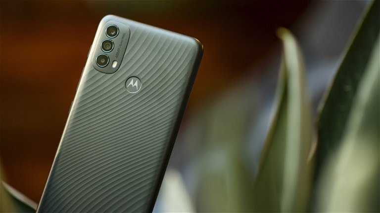 El Motorola Moto E40 es oficial con pantalla de 90 Hz y una gran batería por menos de 150 euros