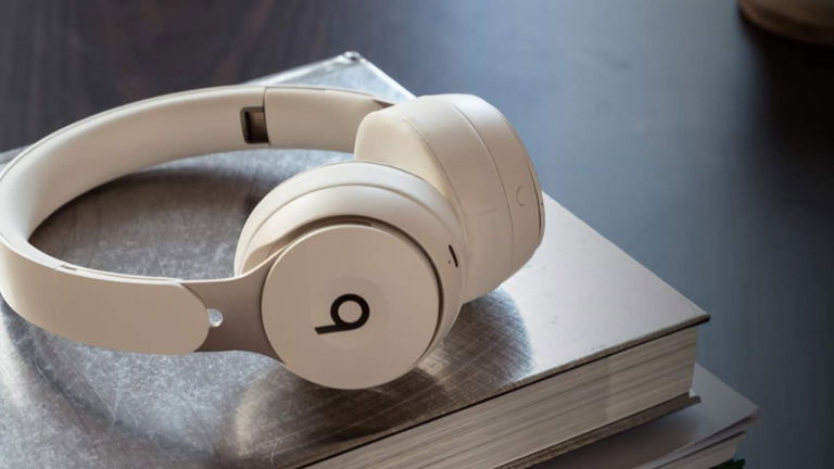 Consigue los auriculares Beats con la cancelación de ruido más "Pro" a mitad de precio