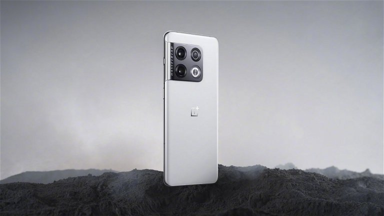 Este es el OnePlus 10 Pro más extremo, con 512 GB de almacenamiento y en un elegante color blanco