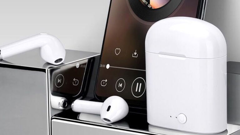 Solo 1 euro y medio: estos auriculares inalámbricos con gran batería están medio regalados