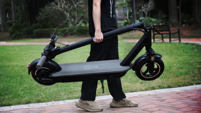 Estos 2 patinetes eléctricos tienen un 40% de descuento y autonomía para 50 kilómetros