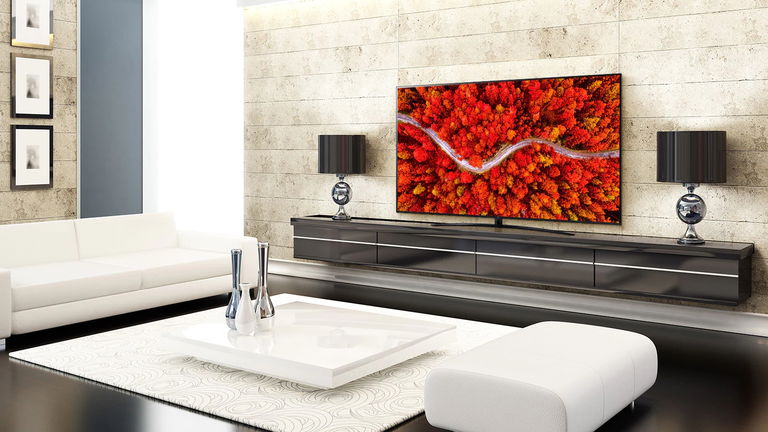 Más de 2 metros de pantalla con casi 700 euros de descuento, así es esta TV LG con Alexa