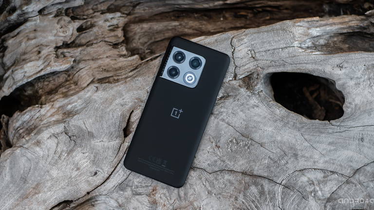 Este flagship OnePlus de hace cuatro años ha empezado a recibir Android 16