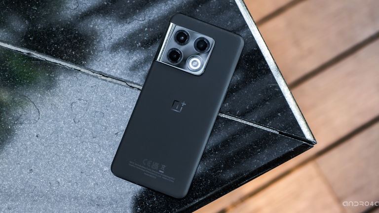 Este OnePlus de alta gama con 12 GB de RAM y 256 GB de memoria cae más de 400 euros