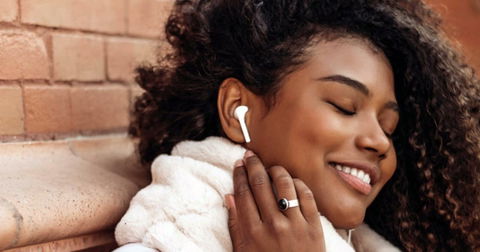 25 horas de batería, control táctil, música HiFi y cancelación de ruido: estos auriculares son un chollo