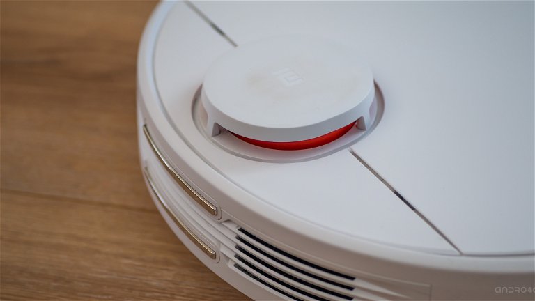 The robot vacuum cleaner is from Xiaomi and today it is thrown at the price