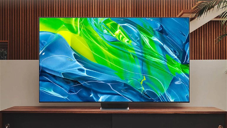 Samsung goes to OLED, with a discount included
