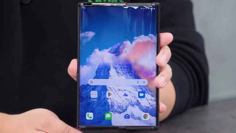 El difunto smartphone enrollable de LG se deja ver en vídeo con todo detalle