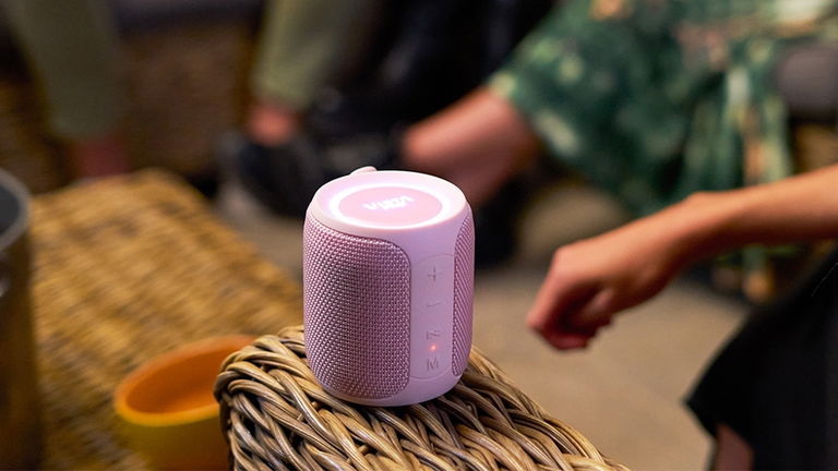 12 horas de batería, sonido 360 y resistencia al agua: te recomiendo este altavoz bluetooth por 40 euros