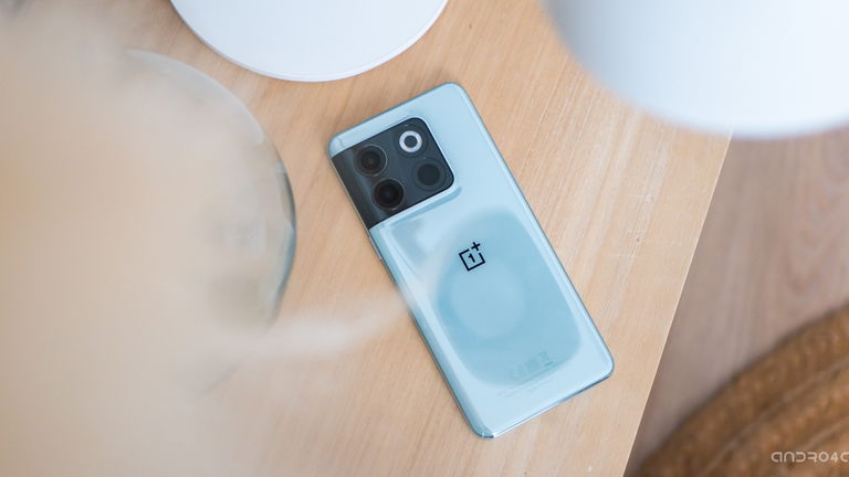 Lo más bestia de OnePlus sigue desplomado, 400 euros por un gama alta premium