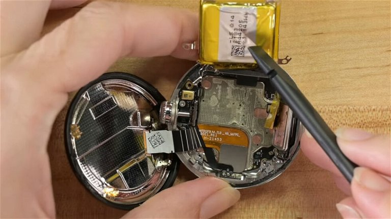 Si quieres un Pixel Watch ten cuidado, iFixit dice que es muy complicado de reparar