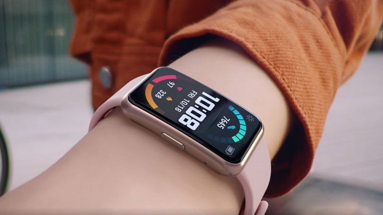 Elegante y poderoso: este smartwatch con GPS y pantalla Amoled baja su precio hasta la mitad