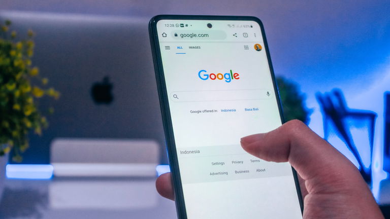 Google Search changes its design on Android and includes some curious new features