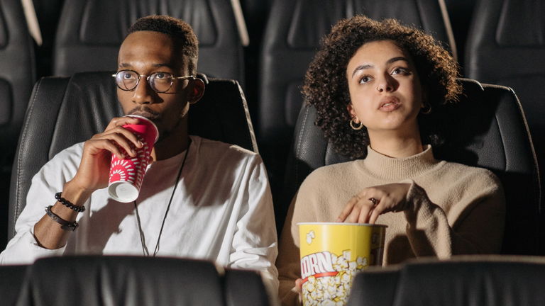 Te enseño a montar un cine en casa por menos de 1000 euros