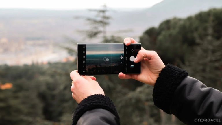 Do not trust your mobile camera: because your photos will never be 100% authentic