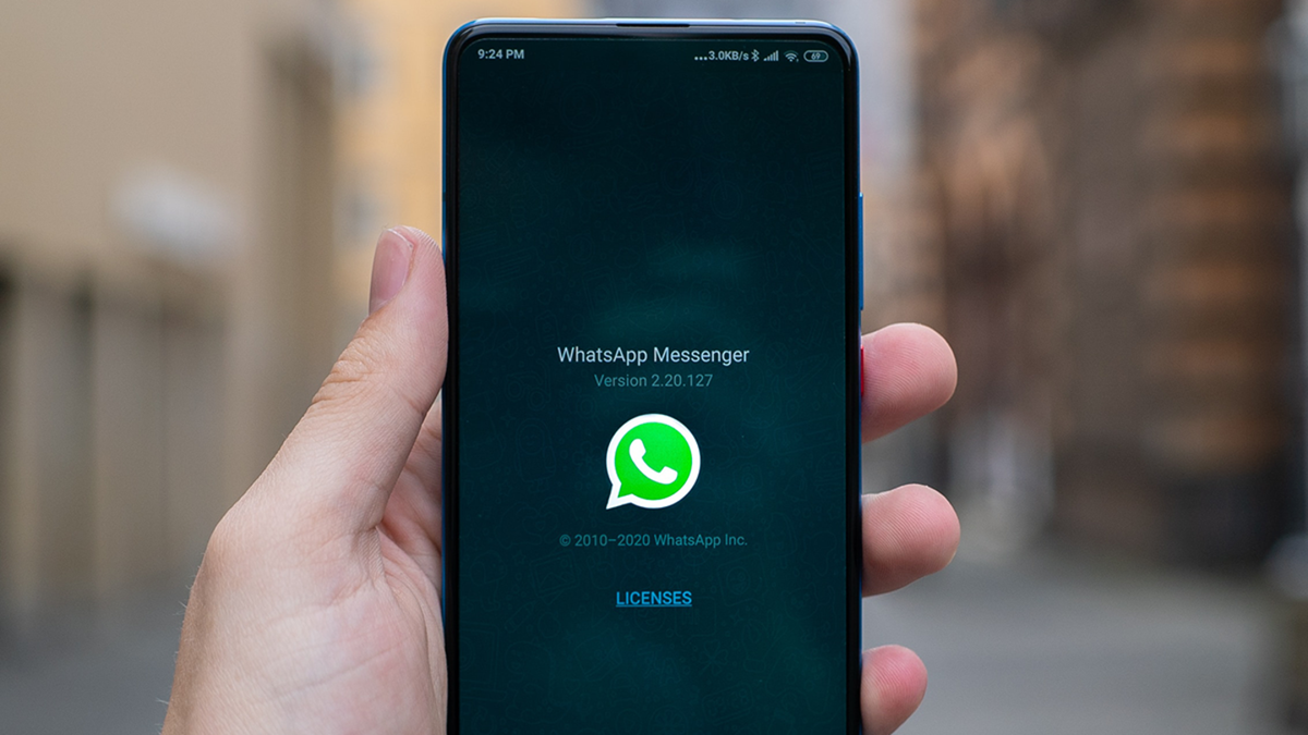 How to prevent WhatsApp from saving images to the gallery automatically