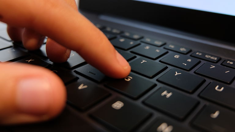 Esta IA puede descubrir con un 95% de exactitud lo que escribes solo escuchando el sonido de tu teclado