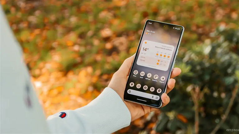 Las filtraciones del Google Pixel 7a no paran: aparecen vídeos prácticos y de su desmontaje