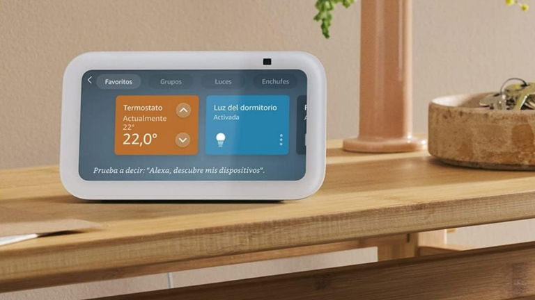 Dos pantallas inteligentes y una bombilla a precio histórico antes del Black Friday