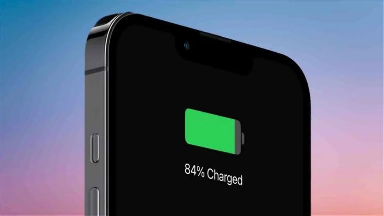 ¿Es malo cargar el iPhone por la noche?