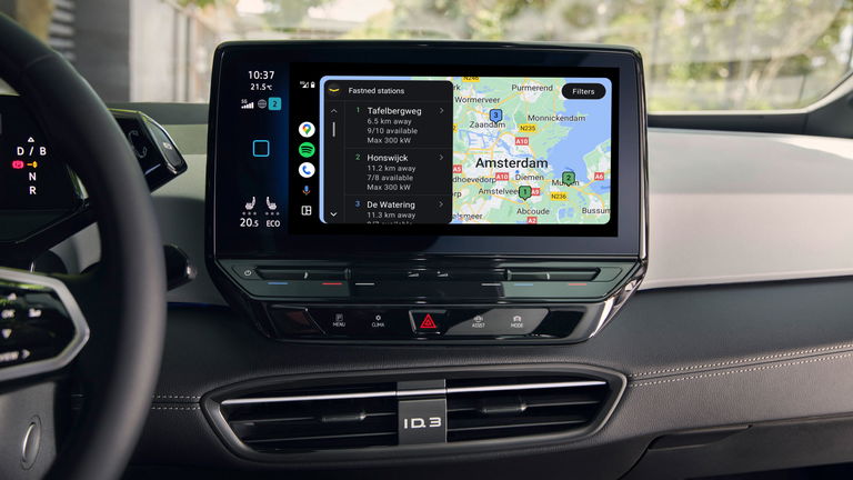 Esta nueva app para Android Auto se integra con Google Maps y Waze para ayudarte a encontrar puntos de carga
