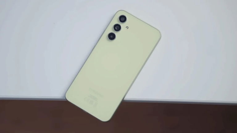 Samsung Galaxy A55: filtrados los primeros detalles del nuevo flagship de gama media de la marca coreana