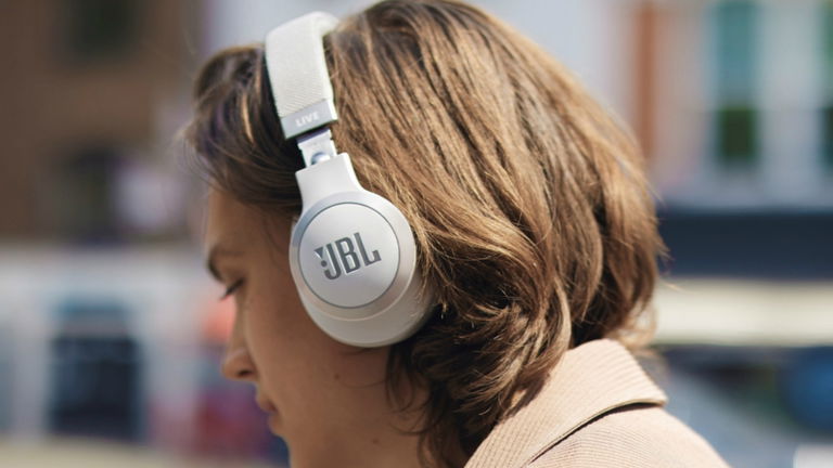 Sonido potente, ANC real y batería de 65 horas: así son los auriculares JBL que he encontrado de oferta