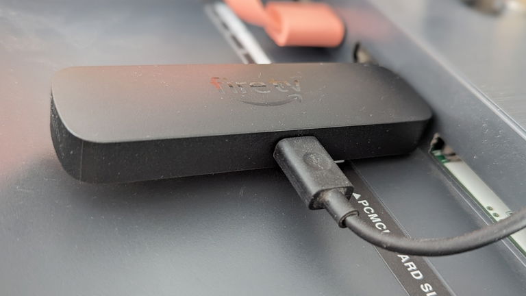 El Fire TV Stick 4K Max no bajó en el Prime Day, pero hoy cuesta solo 50 euros, y no es en Amazon