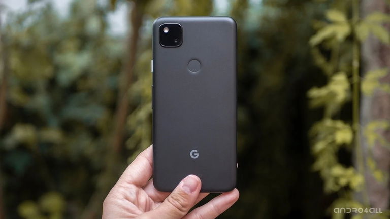 Google actualiza por sorpresa uno de sus móviles más populares de los últimos años